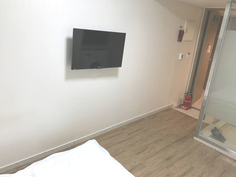 Polaris Guesthouse Garosugil Сеул Экстерьер фото
